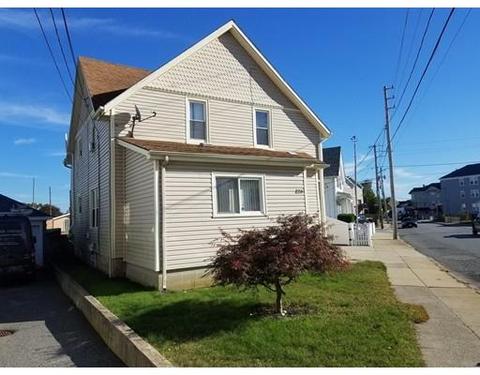 824 County St, Fall River, MA 02723 photo 3