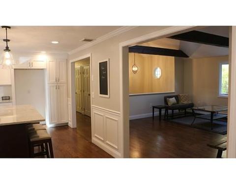 875 Pine St, Raynham, MA 02767 photo 6