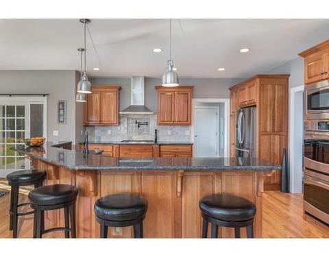 32 Lise Cir, Suffield, CT 06078 photo 10