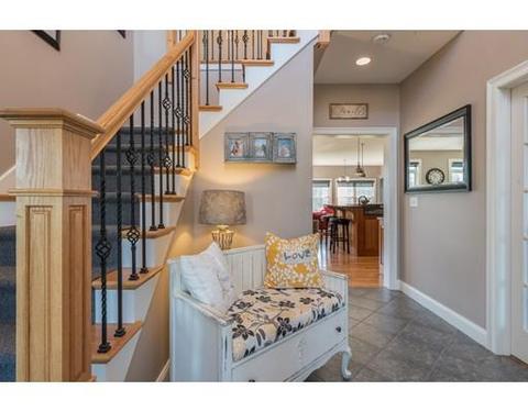 32 Lise Cir, Suffield, CT 06078 photo 5