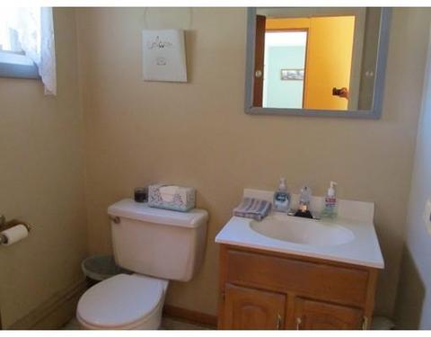 74 Wayside Rd, Worcester, MA 01605 photo 8