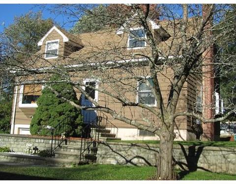 74 Wayside Rd, Worcester, MA 01605 photo 2