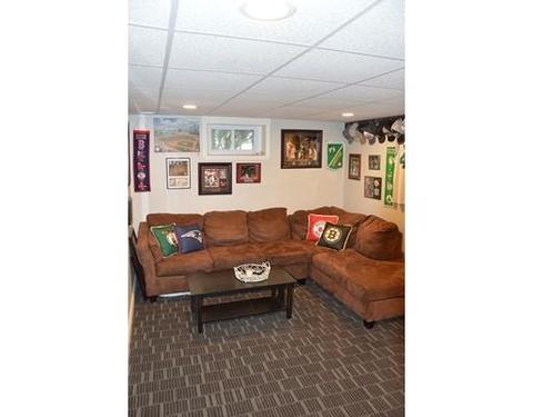 29 Walter Rd, Danvers, MA 01923 photo 16