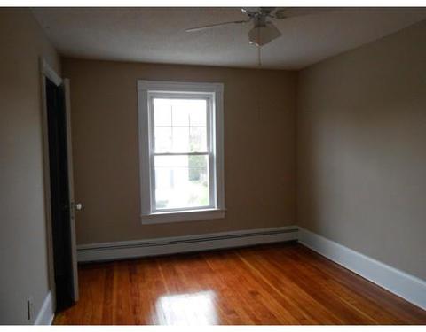 20 Lawrence Rd, Chicopee, MA 01013 photo 13