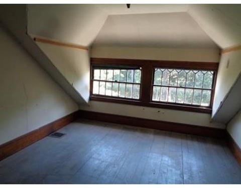 279 Pine, Springfield, MA 01105 photo 12