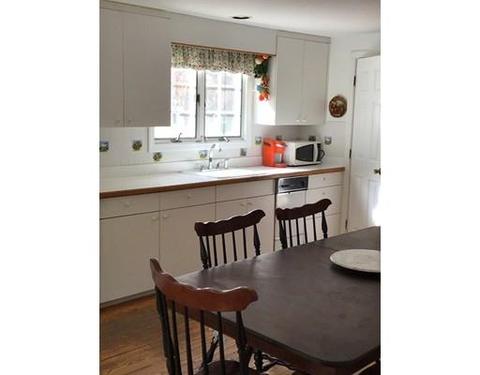 14 Pine St, Wareham, MA 02571 photo 3