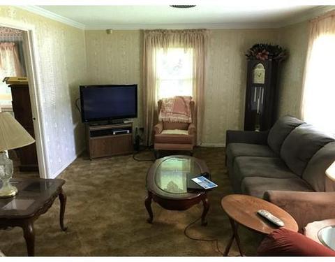 192 Lancashire Rd, Springfield, MA 01104 photo 4