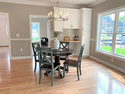31 Fleming Ave, Andover, MA 01810 photo 2