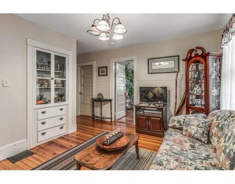 31 Whitney Ave, Beverly, MA 01915 photo 9
