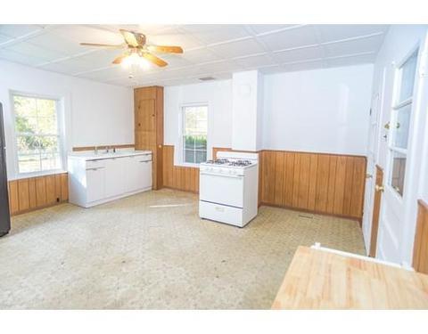 87 Ferry St, Easthampton, MA 01027 photo 6
