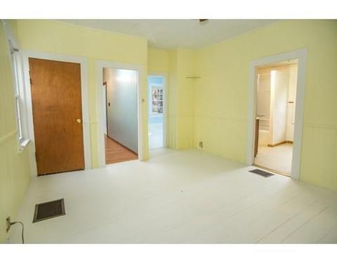 87 Ferry St, Easthampton, MA 01027 photo 9