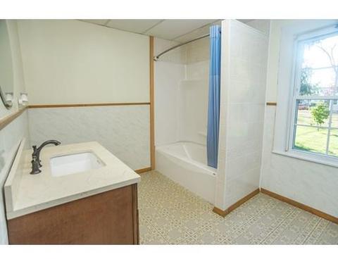 87 Ferry St, Easthampton, MA 01027 photo 11
