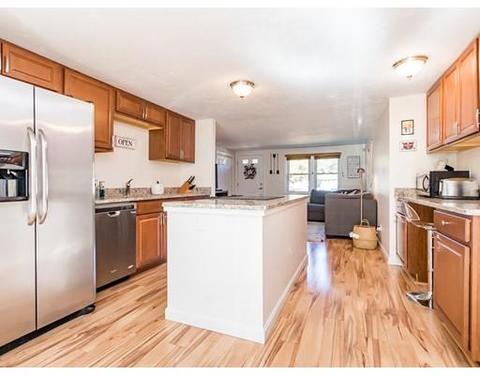 46 Rhodes Cir, Hingham, MA 02043 photo 1