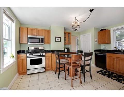 32 Bartlett St #2, Beverly, MA 01915 photo 6
