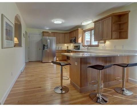 2 Moore St, Natick, MA 01760 photo 4