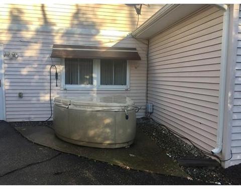 112 Groton St, Springfield, MA 01129 photo 8
