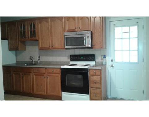 13 Falmouth St, Worcester, MA 01607 photo 4