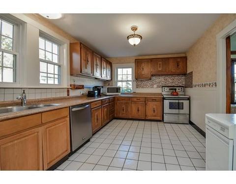 33 Mills Rd, Needham, MA 02494 photo 9