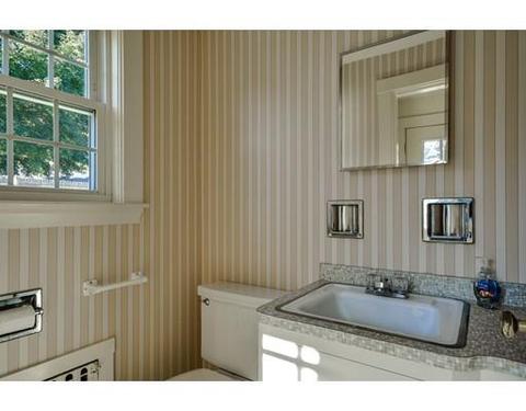 33 Mills Rd, Needham, MA 02494 photo 11