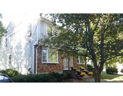 137 Ashcroft St, Dedham, MA 02026 photo 2