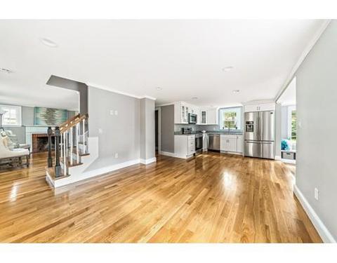 13 Forest Ln, Hingham, MA 02043 photo 2