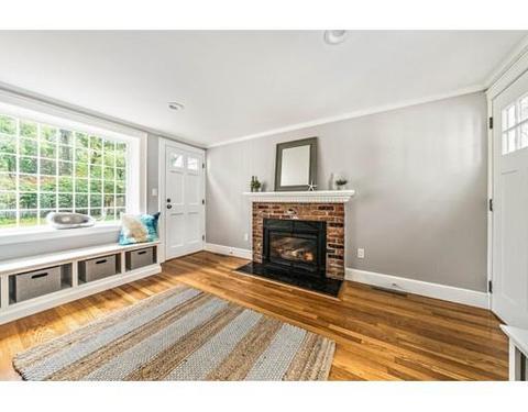 13 Forest Ln, Hingham, MA 02043 photo 4