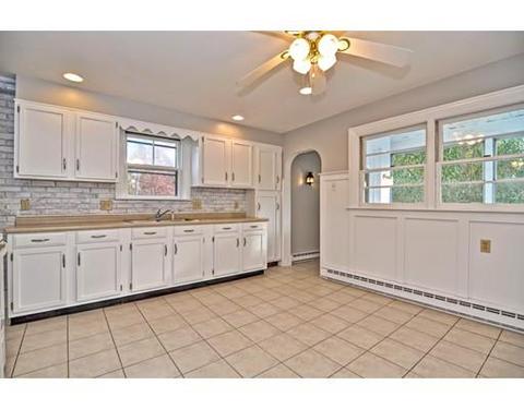282 Sutton St, Northbridge, MA 01534 photo 7