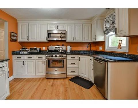 28 Burning Tree Rd, Natick, MA 01760 photo 4