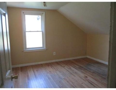4 First St, Webster, MA 01570 photo 7
