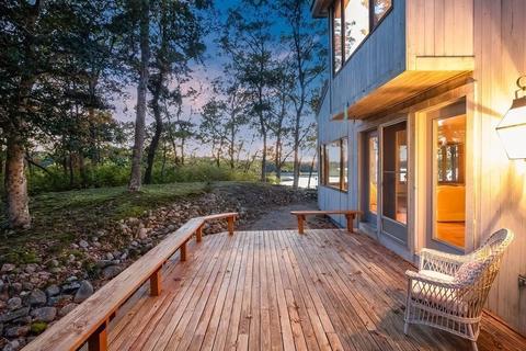 180 County Rd, Bourne, MA 02532 photo 1