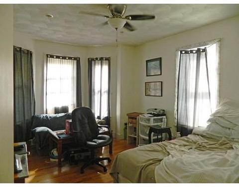 9 Trinity Ave, Lynn, MA 01902 photo 4