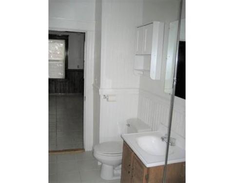 2 Bourne St, Worcester, MA 01606 photo 18