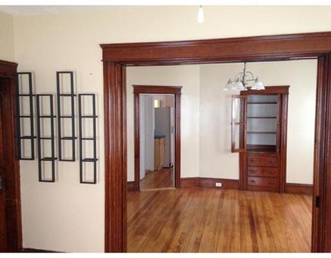 2 Bourne St, Worcester, MA 01606 photo 4