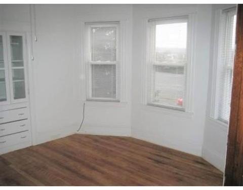 2 Bourne St, Worcester, MA 01606 photo 14