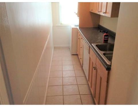 2 Bourne St, Worcester, MA 01606 photo 8