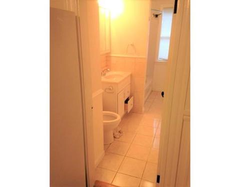 2 Bourne St, Worcester, MA 01606 photo 9