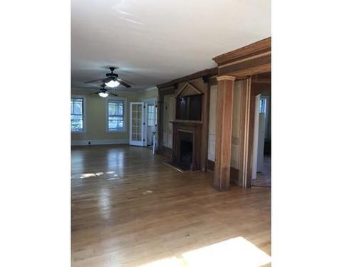 2 Trowbridge Rd, Worcester, MA 01609 photo 6