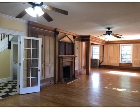 2 Trowbridge Rd, Worcester, MA 01609 photo 4