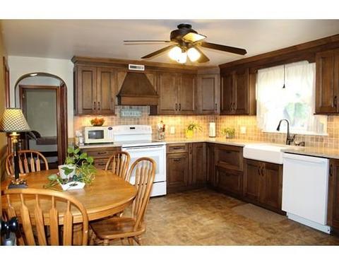 65 Prim Rose St, Springfield, MA 01151 photo 12