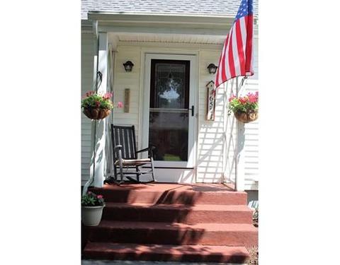 65 Prim Rose St, Springfield, MA 01151 photo 4