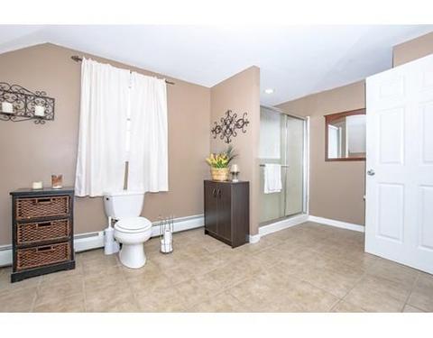293 Caroline St, Fall River, MA 02721 photo 18