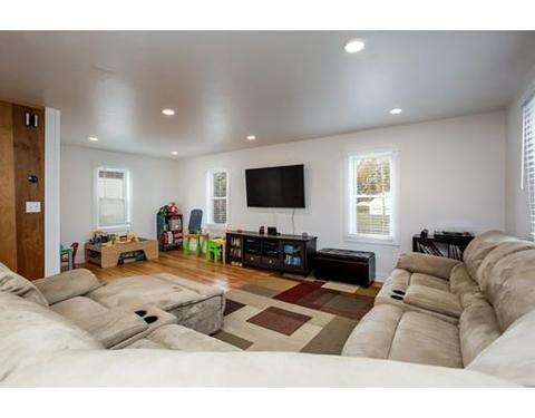 2 Bryan Ave, Easthampton, MA 01027 photo 6