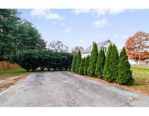 60 Old Common Rd, Auburn, MA 01501 photo 3