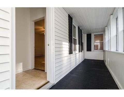 60 Old Common Rd, Auburn, MA 01501 photo 7
