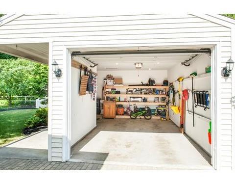 20 Concord St, Chicopee, MA 01020 photo 4