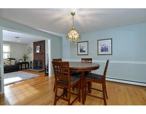 7 Hitching Post Dr, Walpole, MA 02081 photo 5