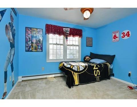 7 Hitching Post Dr, Walpole, MA 02081 photo 16