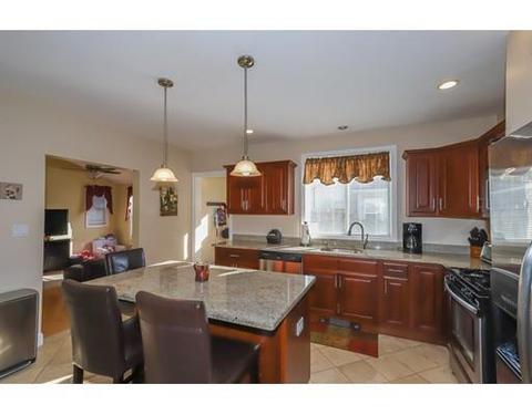 17 Cheever St, Danvers, MA 01923 photo 4