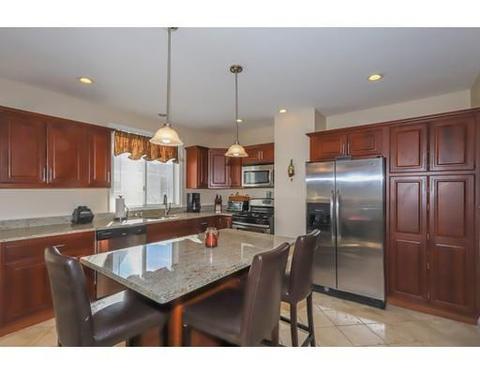 17 Cheever St, Danvers, MA 01923 photo 3