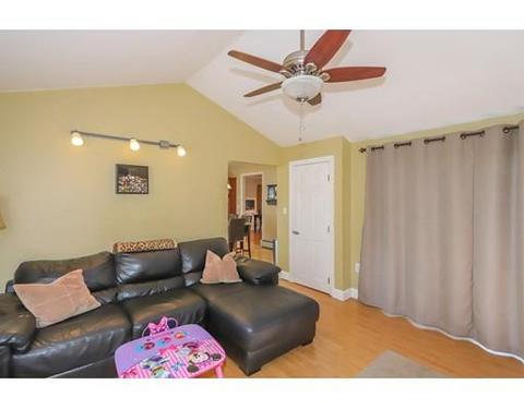 17 Cheever St, Danvers, MA 01923 photo 8